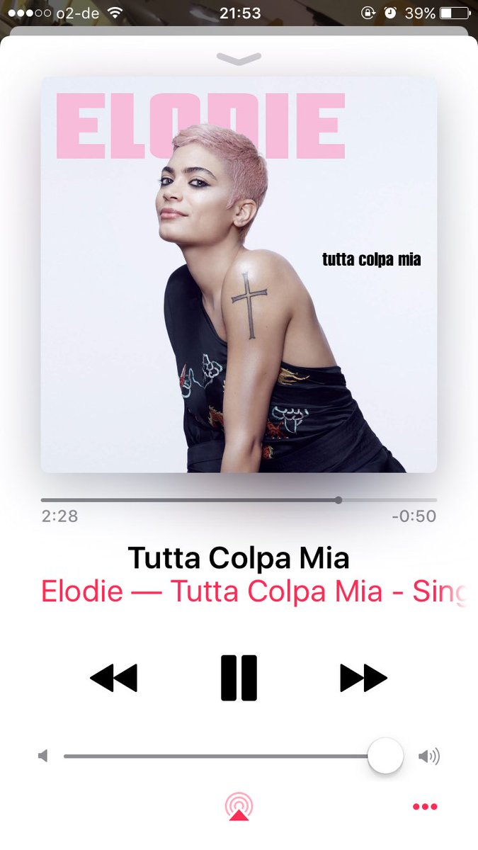 GiuspyCreed's tweet photo. È una droga ormai non vedo l'ora di acquistare l'album intero 😍😍 #amore #amore #amore #andiamo #viaaaa @Elodiedipa https://t.co/EFiKpVKJJl