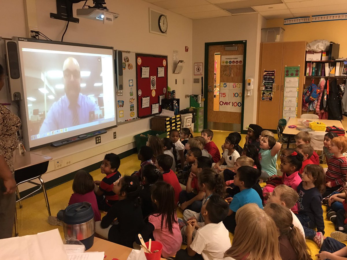 MrsArnoldJES's tweet photo. Thank you @libraryguy411 for sharing your stories today with JES Kindergarten classes #VVSDlearns #todayiwillfly #WorldReadAloudDay https://t.co/szVqBX10Ht