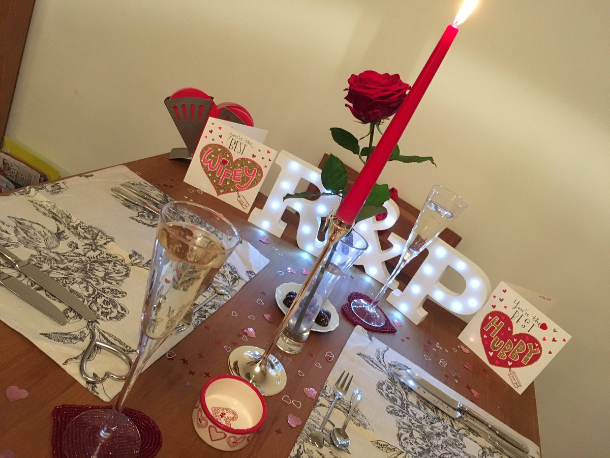 RachelNikolay's tweet photo. One thing is for sure, we are definitely meant to be, so in tune with each other! You are a true blessing @thewall1966 ❤️Happy Valentines xx https://t.co/rqAoPOKe40
