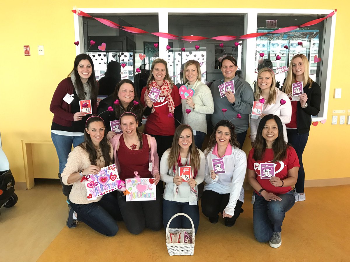 LurieChildrens's tweet image. Thank you to @CDWCorp for making this Valentine's Day extra special for our patients. #HandfulsofLove