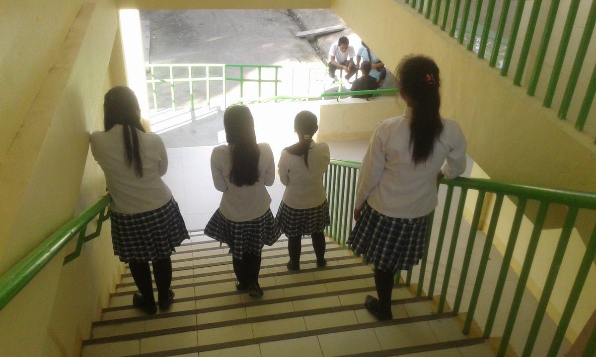 GmlimLim's tweet photo. friendship goals https://t.co/mTzujo67hH