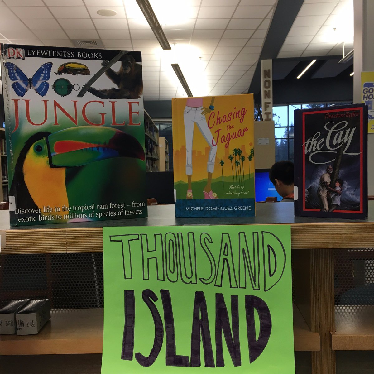 TMHS_Library's tweet photo. @tmhsSpirit #TMHSKindness2017 Library celebrates salad dressing day for spirit week! February 15 https://t.co/ToVqRf7As8
