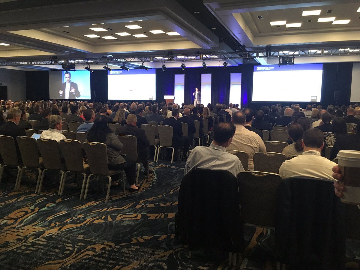 alex_kage's tweet photo. There it goes! @execforum takes off.  The room is filled with some bright minds. @SIAnalysts @iPlace_USA #iplacelife https://t.co/vIPVkoJAlF