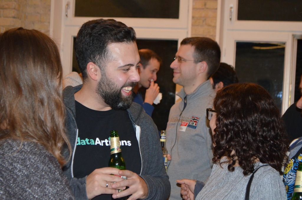 VervericaData's tweet photo. We are looking forward to our next #Apache #Flink Meetup this Thursday at @ResearchGate 🍺🍕🐿. Register here https://t.co/GtIoFtNo57 https://t.co/g3p83hRnAY