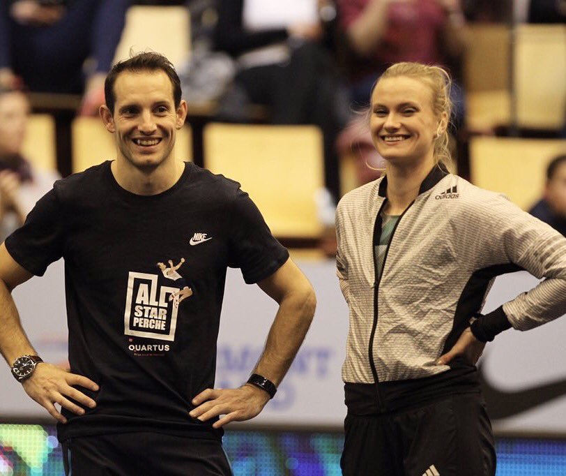 Katie Moon tweet media