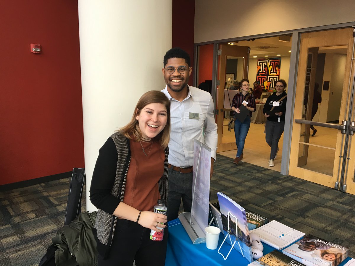 AICInternships's tweet photo. Great discussion on #adaptive #leadership at #ILCPhilly this weekend! Thanks @campusphilly @TempleUniv #motivation #cieeinternships https://t.co/BZQsHXP9o6