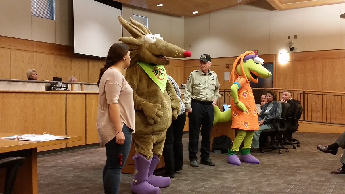 AlbaSoular's tweet photo. Guest appearances today by Lizzy the Lizard and Carlos the Coyote, mascots who counter illegal dumping in the county. #DACcommission https://t.co/vdBzn5LCM5