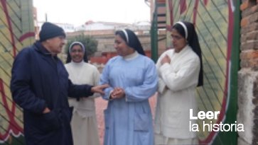 Artedemismanos's tweet photo. ¿VOTAS POR CARLOS?
Carlos Fuente es finalista de Premios 2017 de Solidaridad con 5000€ que él destina a nuestra Casa
https://t.co/Kjk4nxnh7M https://t.co/E4LhnfQLpo
