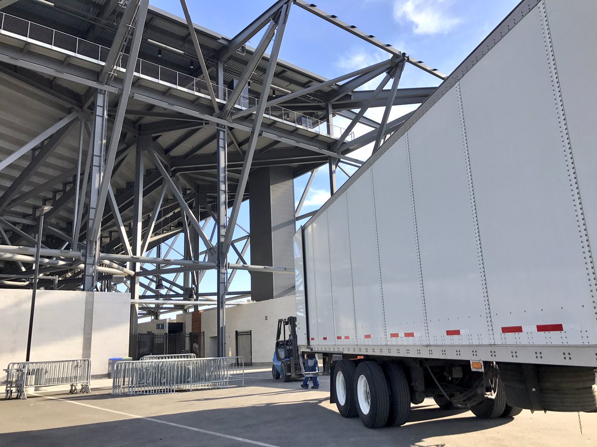 Special delivery at @AvayaStadium! 🤔  #Quakes74 https://t.co/8aTB49tVS7