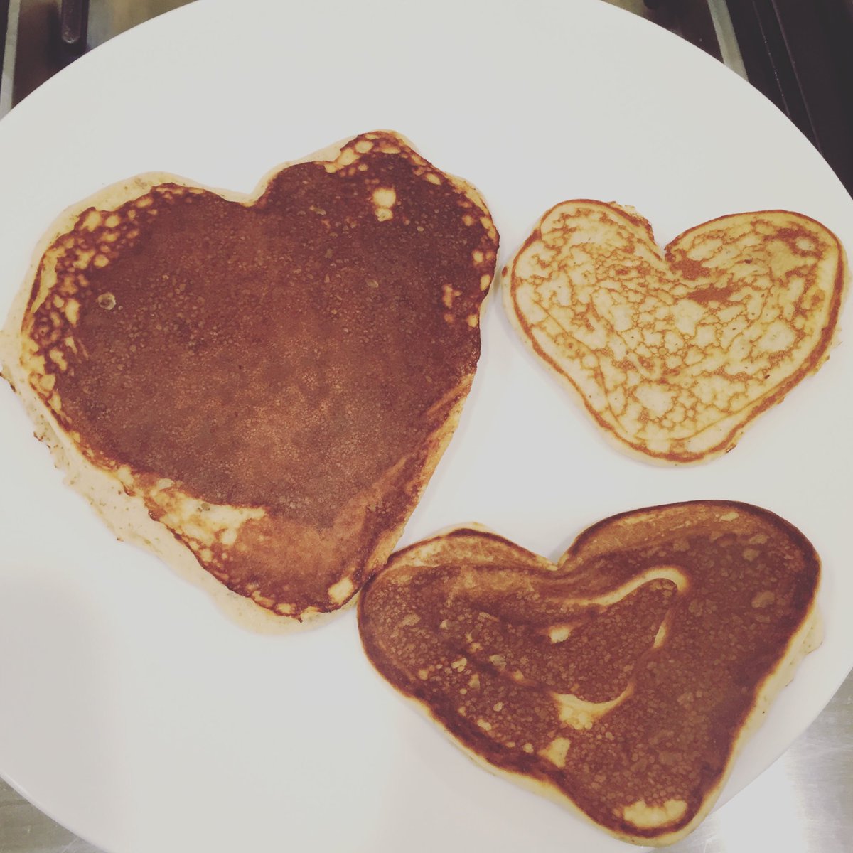 MingNa's tweet photo. Filled my kids belly with love this morning.❤❤❤#HappyValentinesDay #MamaMing #MingMade https://t.co/rDYHoufVtV