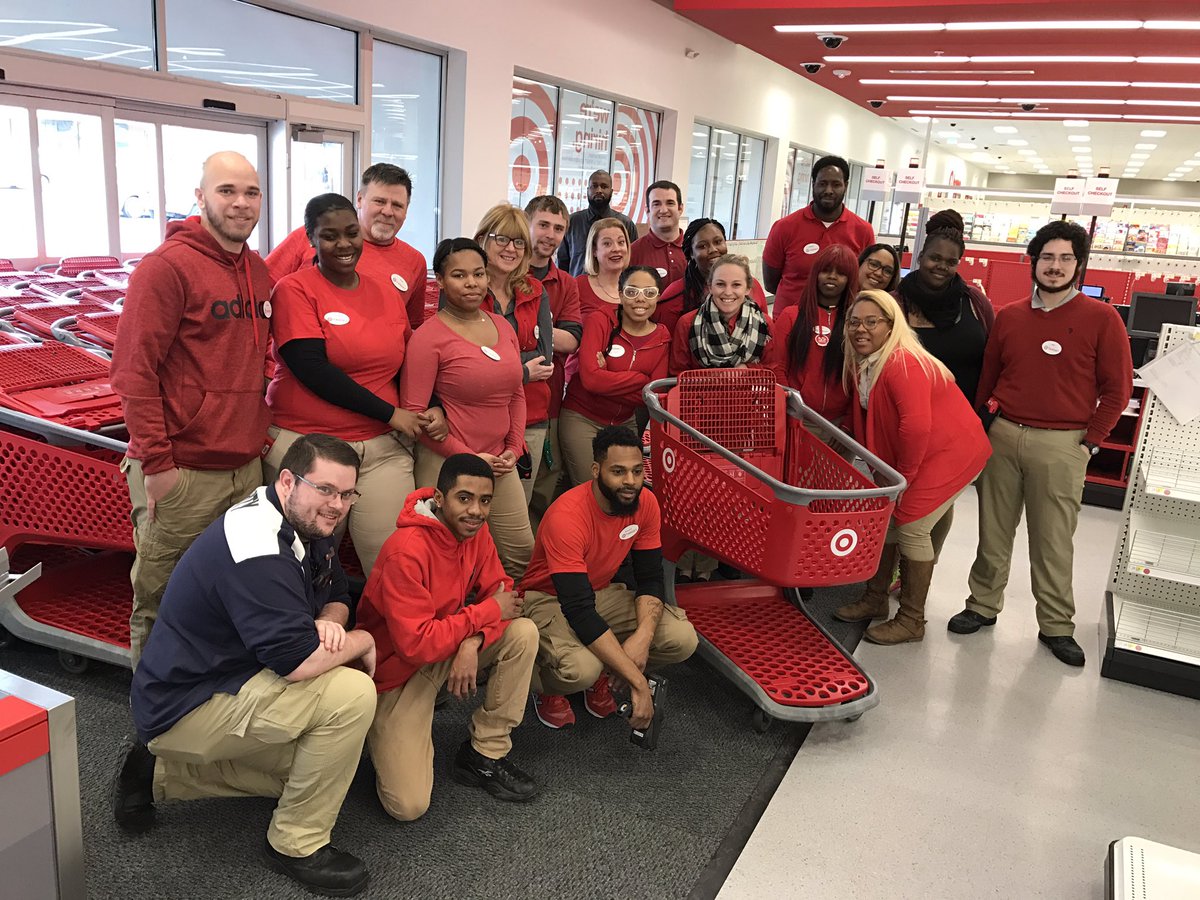 It's like Christmas morning at 3247! Shopping carts were delivered! <a href="/sdiana1021/">Stephanie Diana</a>