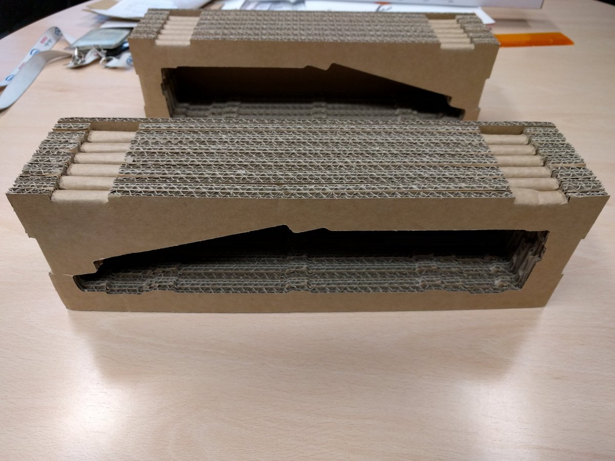StingerHU's tweet photo. Szépen halad az Amiga 500 repro box projekt is - íme az A500 holder inlay v1.0 #retro #amiga500 #reprobox https://t.co/4E53W8BCWx