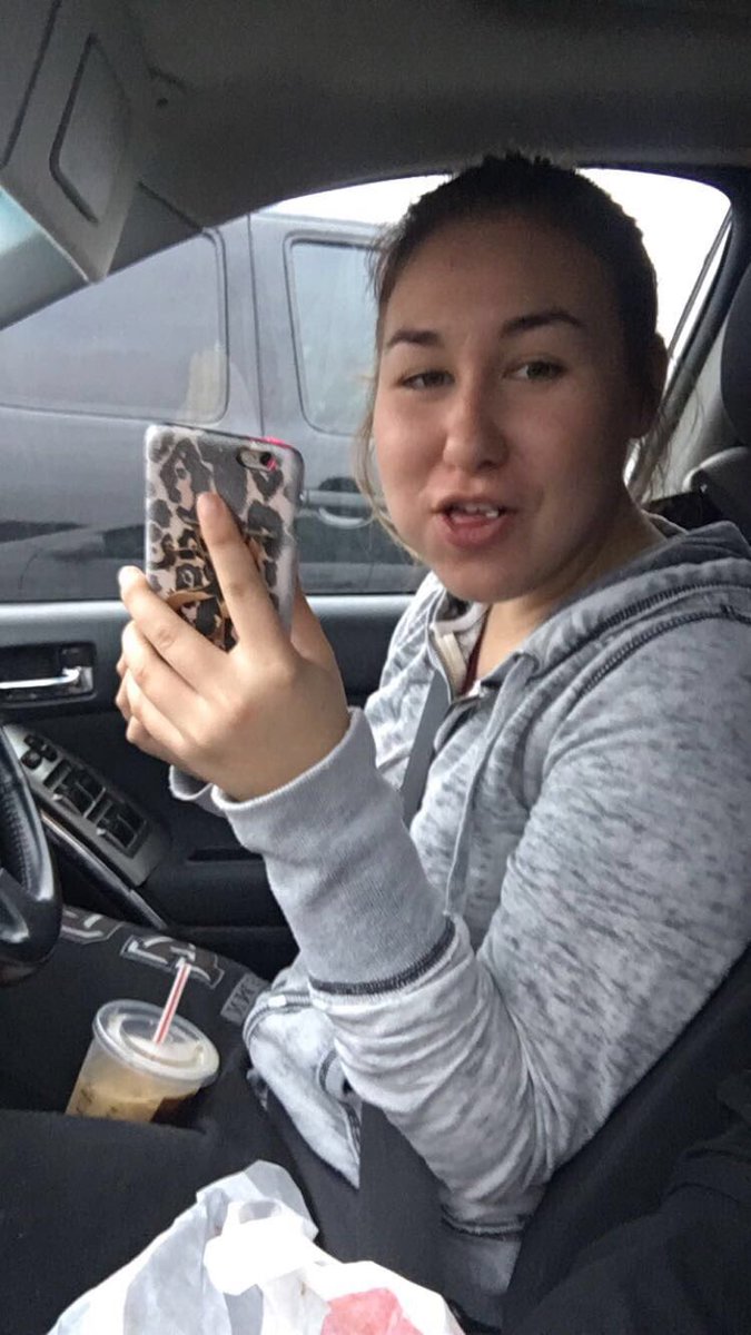 thekaleemccann's tweet photo. wishing errrrbody a Happy Valentine's Day😂 @haleyfranc17 https://t.co/1rPwnxU0gP