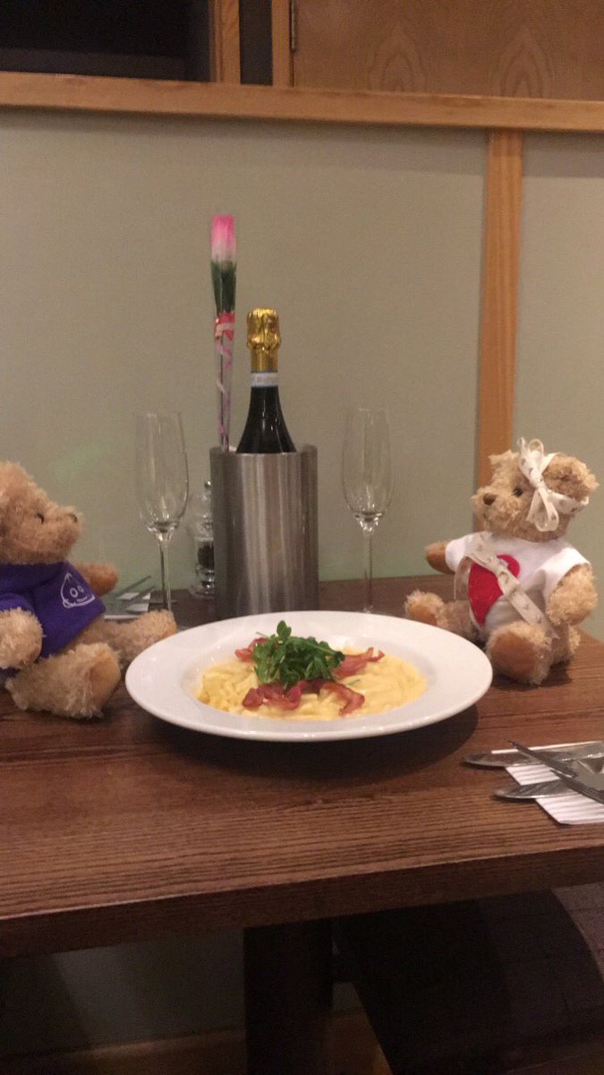 Bernard and Bernadette celebrating Valentine's Day <a href="/thyme/">タイム</a>! <a href="/SDEBDD/">simon ewins</a> <a href="/Sheffield_PI/">Alison Pickering</a> <a href="/JohnCEnglish1/">John English</a> <a href="/smmottram/">Sam Mottram</a>