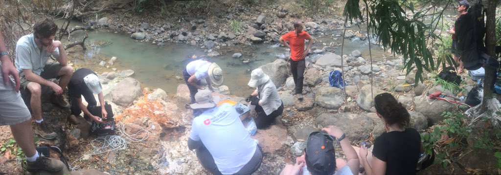 MultiGAS measurements, microbiology, and aqueous geochemistry #subductCR (thanks for the t shirts <a href="/ItalNanoTech/">Nano-Tech</a>!)