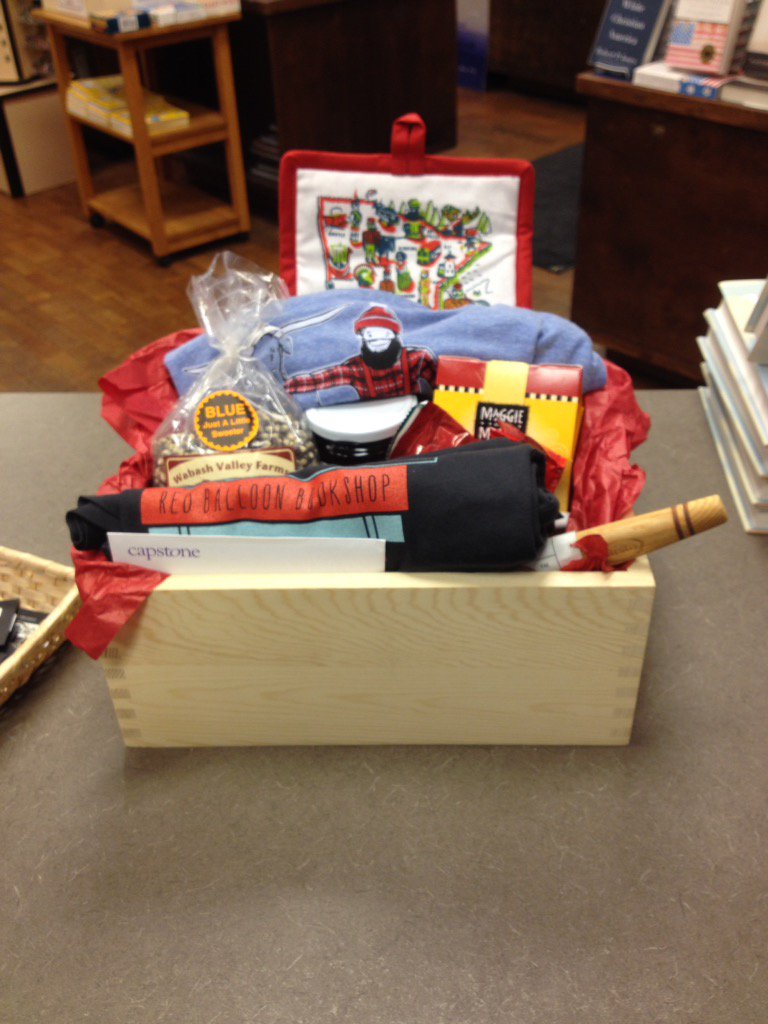 SusanTunis's tweet photo. Thank you, @CapstonePub! Returned to work after a week's illness to find your wonderful MN basket! #Wi12 mementos! https://t.co/BC8ViZ1I6K