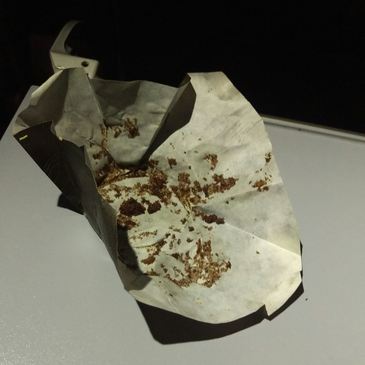 LarsMatschenz's tweet photo. Hey @airberlin , lange habe ich ihn für eine Legende gehalten, ein Easter Egg des Bordmenüs, aber es gibt ihn doch: Den Muffin. Lecker! https://t.co/FeXMvJjf0a