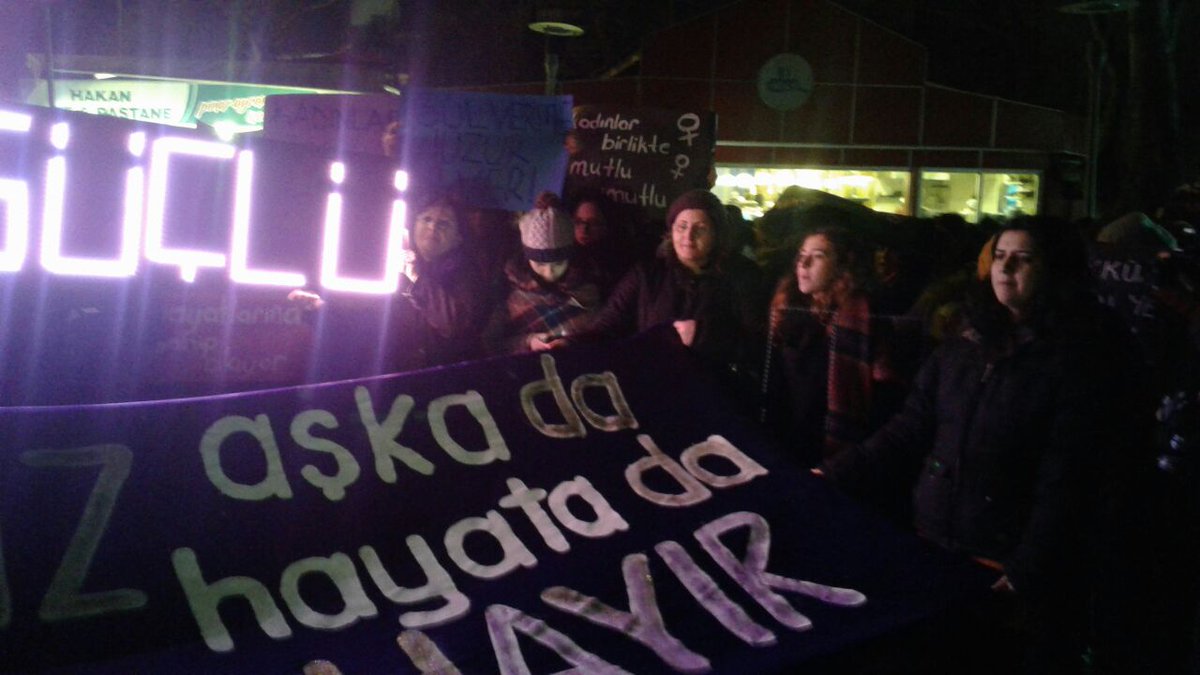 Kadınlar birlikte güçlü...