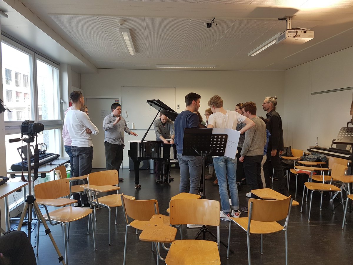 baselcomp's tweet photo. #bccSchoolProject: Some impressions of @VíctorIbarra's visit at the Gymnasium Bäumlihof. What a wonderful double lesson! https://t.co/q5749HJcyY