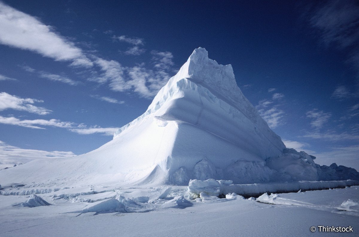 environnementca's tweet photo. Vous cherchez la plus récente carte des #icebergs pour la côte Est? La voici : https://t.co/Ru1MyjwoDn #CanadianIceService #TerreNeuve https://t.co/dUTMmENlN3