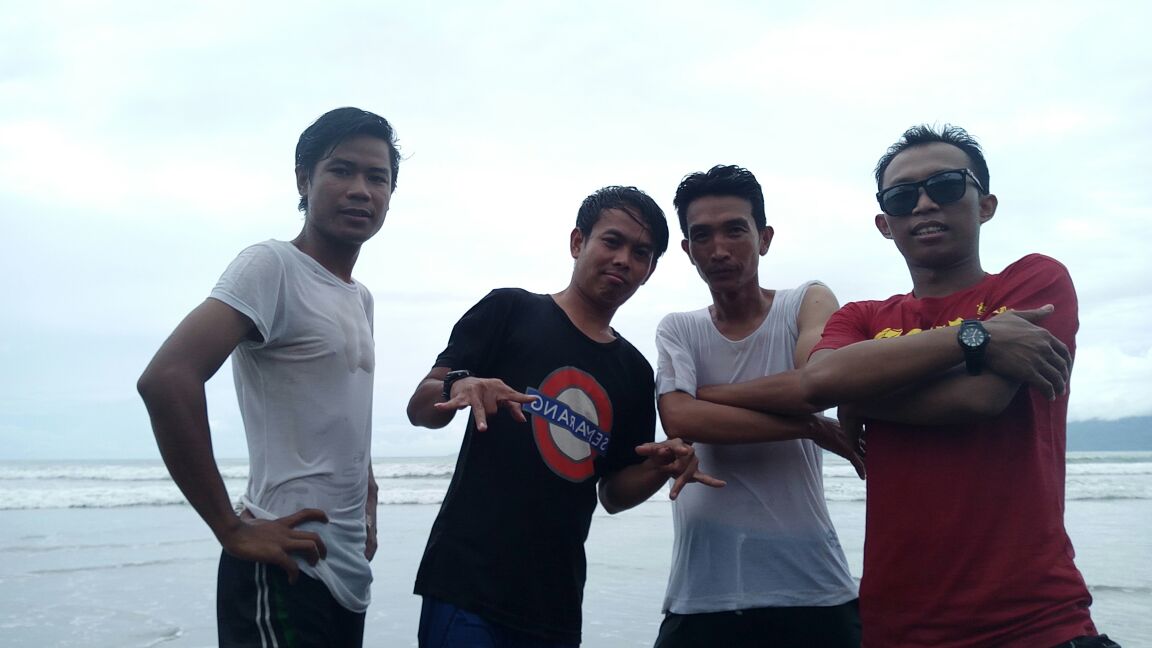 EenkToiled tweet picture