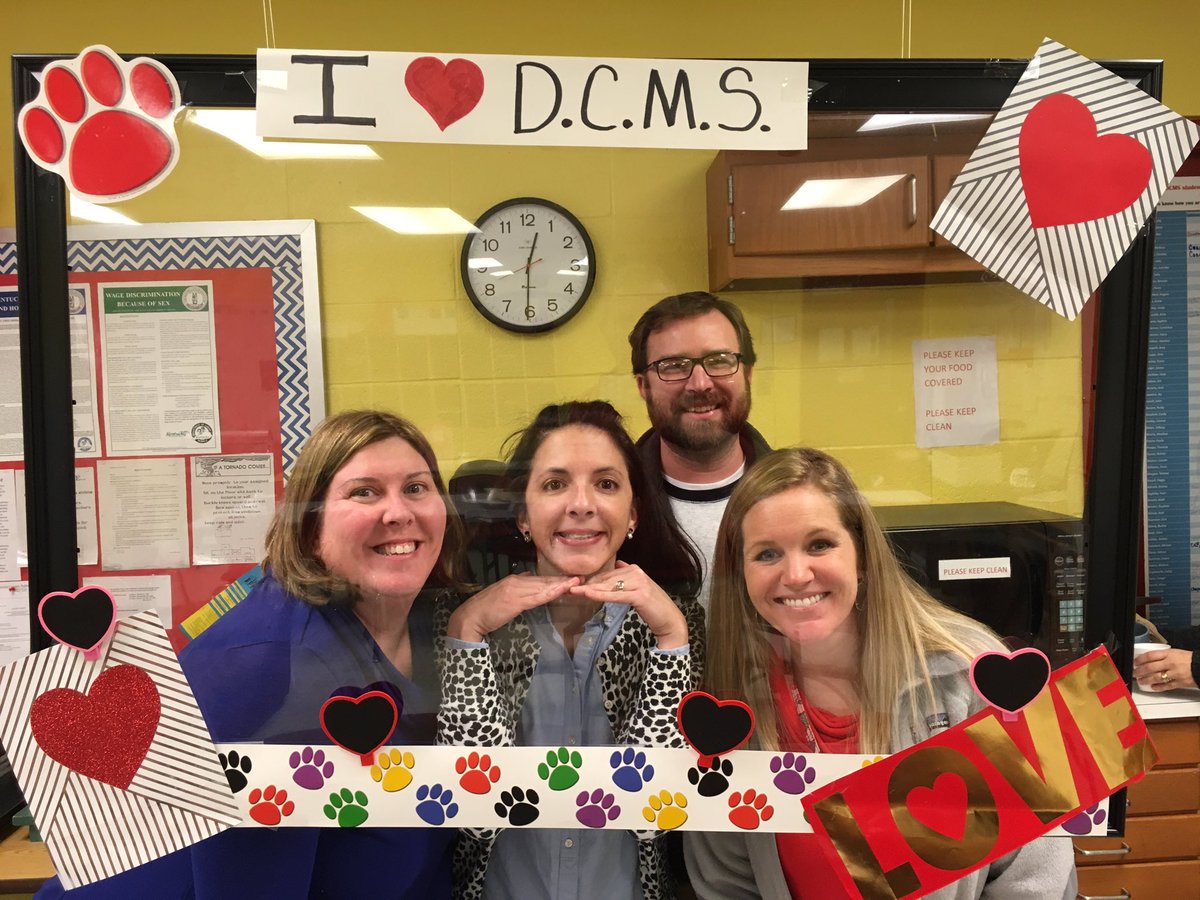 EmbryMembry's tweet photo. Lovin' our jobs and the people we teach with! I ❤DCMS! @dcmsalln #dcmsalln https://t.co/rHpySHrFCq