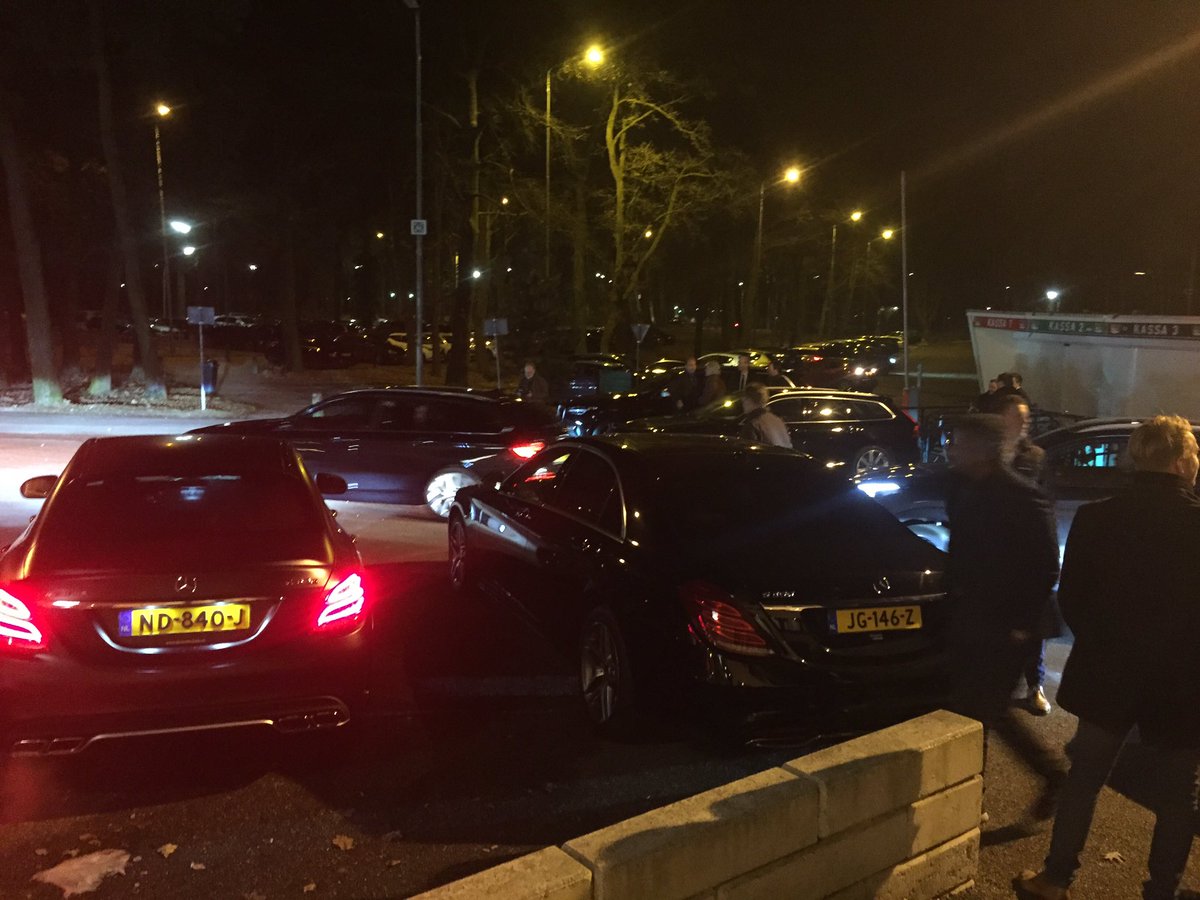JeroenterWeeme's tweet photo. En we zijn los!! @osrn #snertrit met diverse autodealers uit #nijmegen! https://t.co/0PnvlHU7RZ