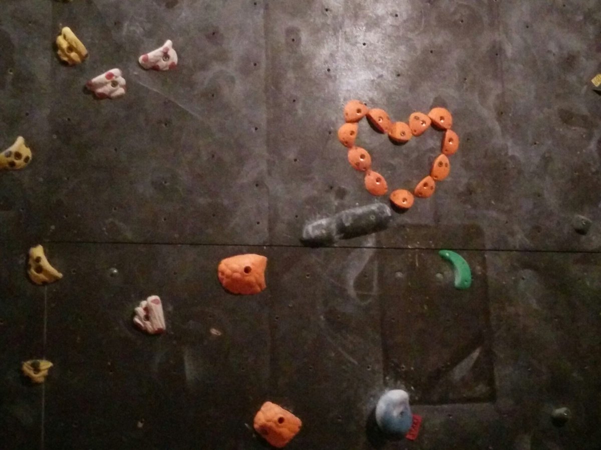 fatihisms's tweet photo. #citymonkey, one of the best bouldering gyms around here, is spreading the love today https://t.co/xw6fY7ILJr