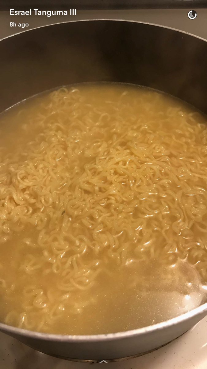 sample_combo's tweet image. I like to cook. @chef @ChefResha #ramen #cheflife #chicken
