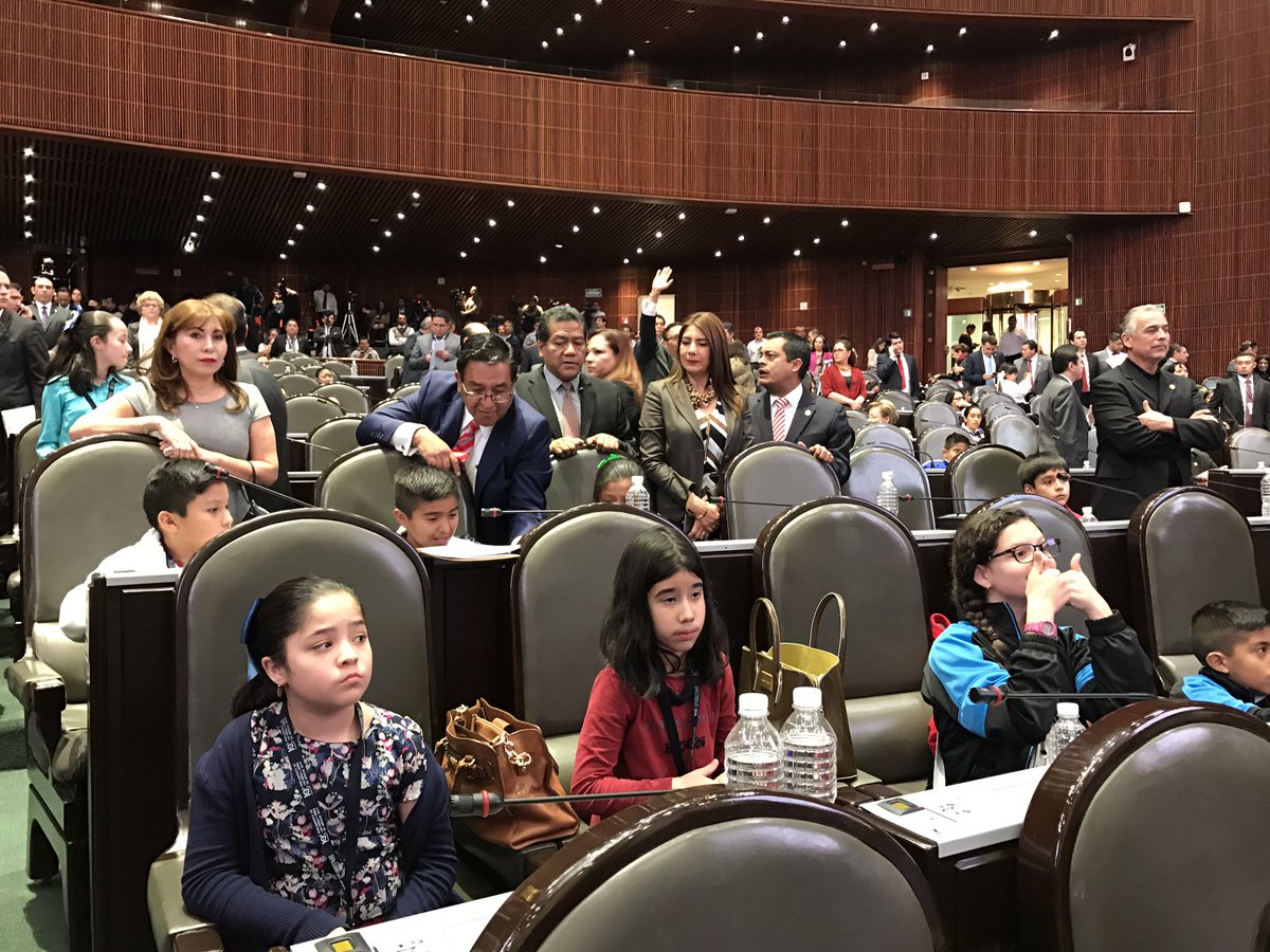 @INEMexico (@inemexico) on Twitter photo Inicia el segundo día de actividades de las y los legisladores infantiles en la <a href="/Mx_Diputados/">H. Cámara de Diputados</a> #ParlamentoInfantil 2017 Inicia el segundo día de actividades de las y los legisladores infantiles en la <a href="/Mx_Diputados/">H. Cámara de Diputados</a> #ParlamentoInfantil 2017