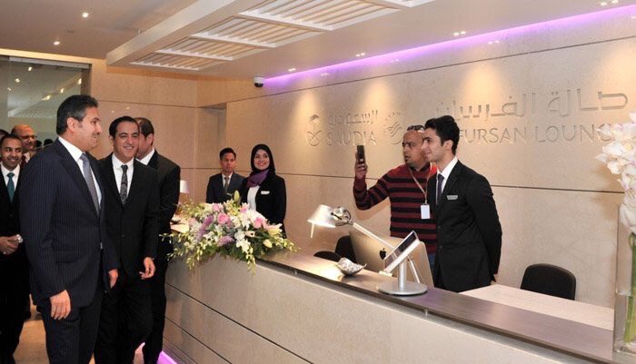 رسمياً 
افتتاح صالة الفرسان في مطار #القاهرة الدولي
بمساحة 1500مٰ  وتعتبر أول صالة للفرسان خارج المملكة 👌🏻