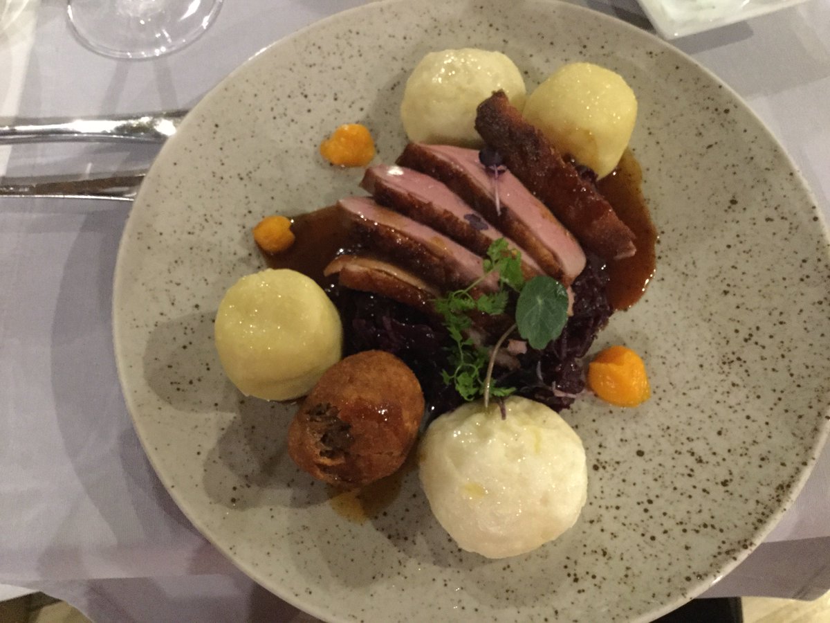 TasteOfCzech's tweet photo. Beautifully presented #CzechRepublic classic - duck, cabbage and dumplings. Happy #valentine May your romantic dinner taste just as good. https://t.co/ormgAFJaAL