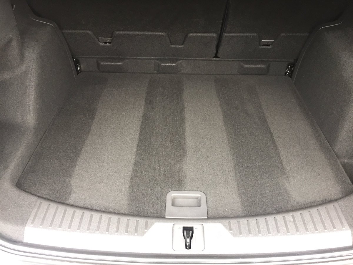 Vseast's tweet photo. Interior valet+ on this #FordKuga this morning. Lovely car and another first for #valetsoutheast @pvdapproved @forduk #valeting #detailing https://t.co/UQ1tFWPtmo