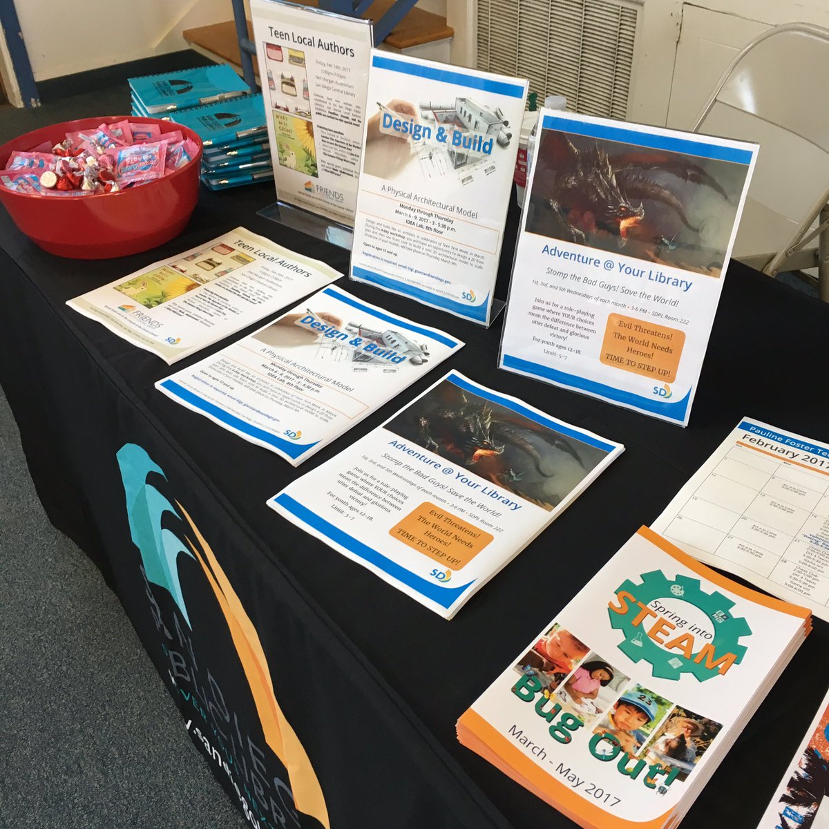 librarianmo's tweet photo. Visit the library table at the Love Your Heart event with SDYS! We are here until 1. #freecandy #freenotebooks https://t.co/UUHUZa5WpS