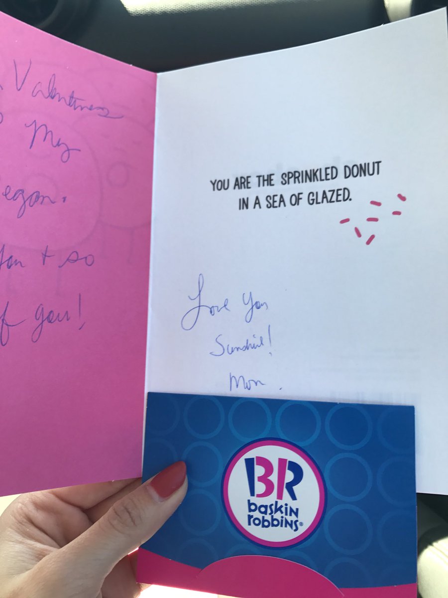 megannicole's tweet photo. My mom is the cutest! 💕I loved getting this in the mail today from her 🍦🍩 https://t.co/F9JtV0aI7I
