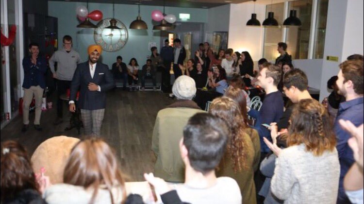 ApartoStudent's tweet image. Loads of photos from last night to come! #Aparto #Dublin #BinaryHub