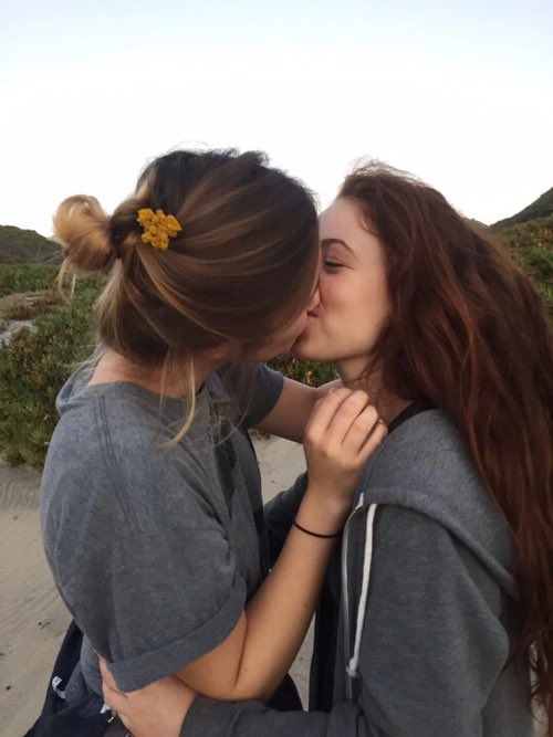 girls love girls (@girlsongirlsfr) / Posts / X