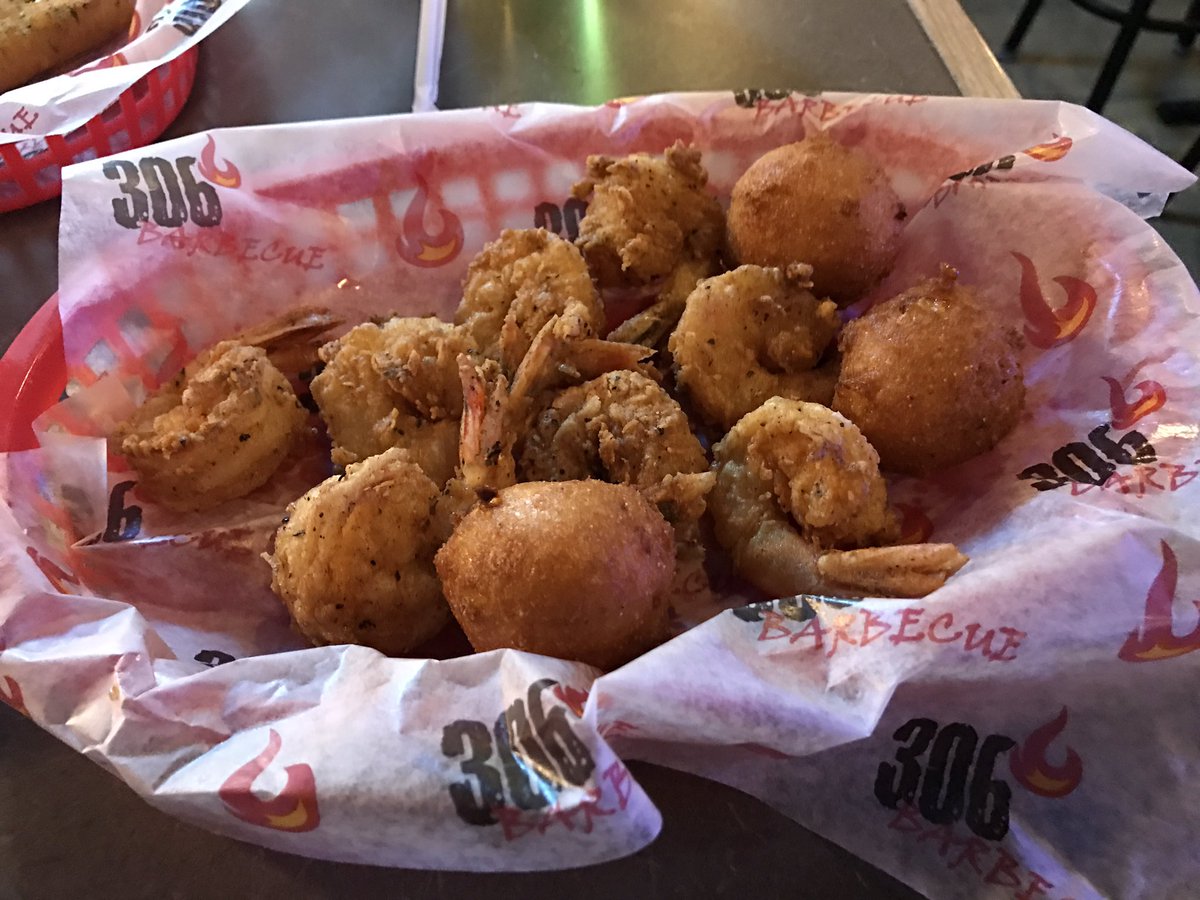 DrewD977ESPN's tweet photo. More great food at @306BBQ (Greenbrier); 👍🏻 #Appetizers Shrimp w/hushpuppies &amp; mozzarella sticks 🔥🔥@JBurgreen067 #TalkinBall @977ESPN https://t.co/8UN9v9v25a