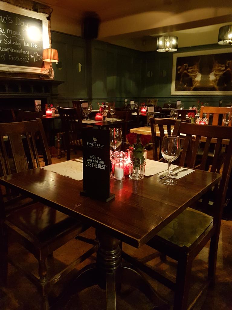 TrafChelsea's tweet image. Fancy a romantic #valentines then pop done with your significant other to be wined and dined.