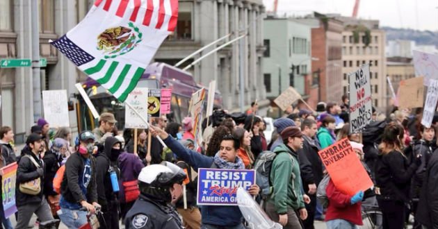 elpopularmx's tweet photo. Arman ‘día sin latinos’ en Milwaukee https://t.co/IGX0lbfiXK https://t.co/03mTeVYzlB