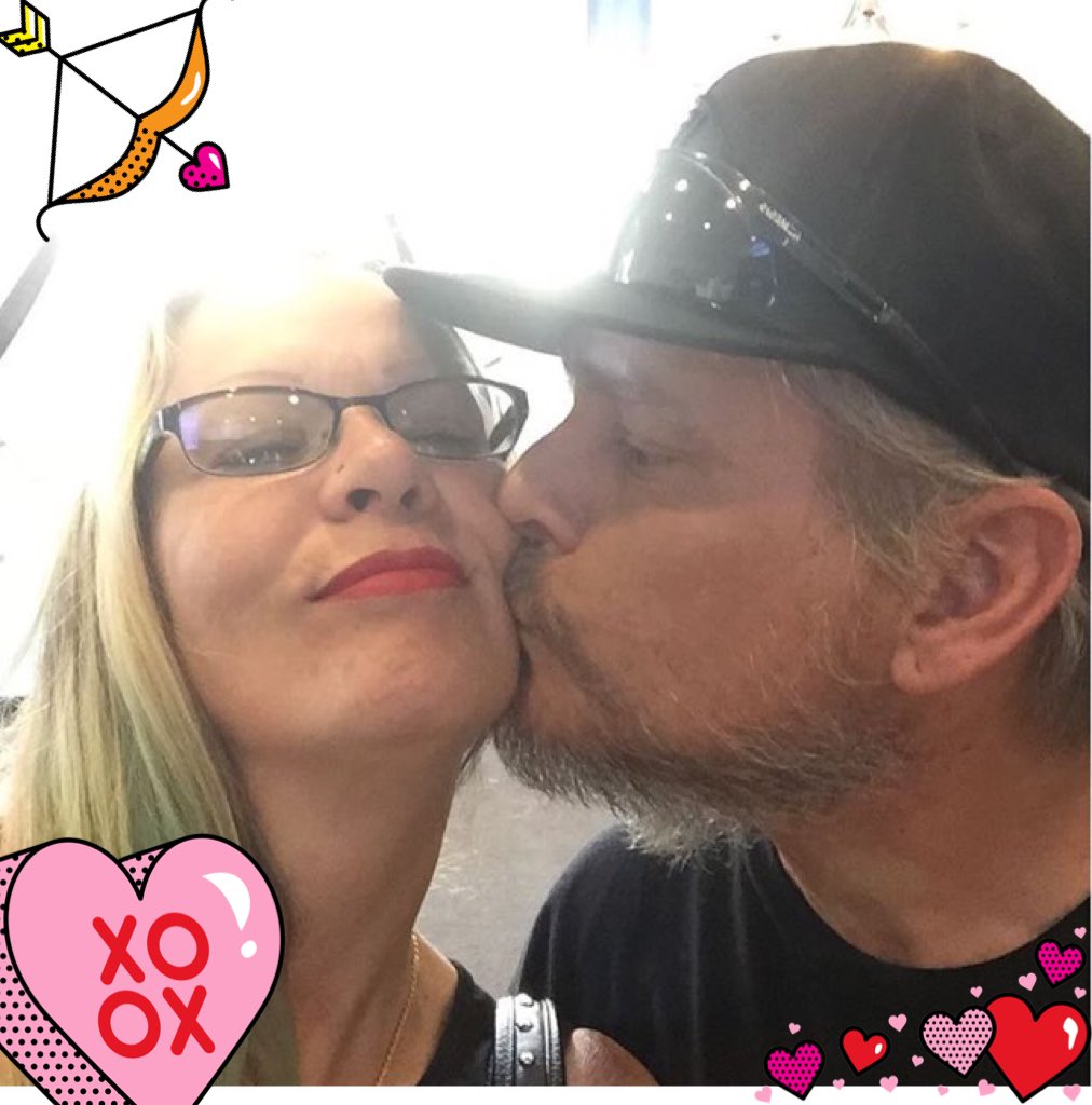 JonnieProud2Bme's tweet image. The man I love ❤️ the man that loves me. Life should always be this sweet🍭 #ValentinesDay #truelove #keepsme