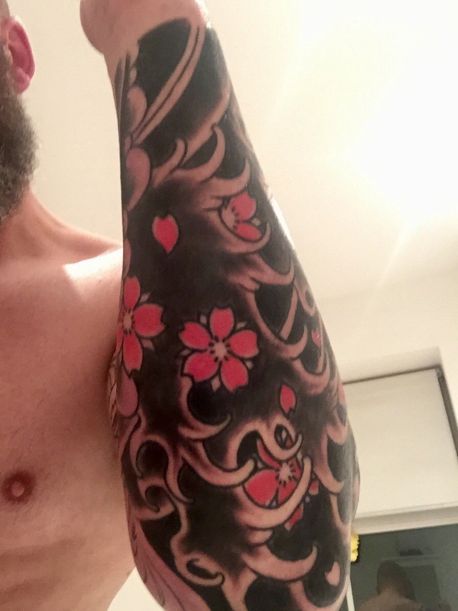Few red flowers added to the sleeve