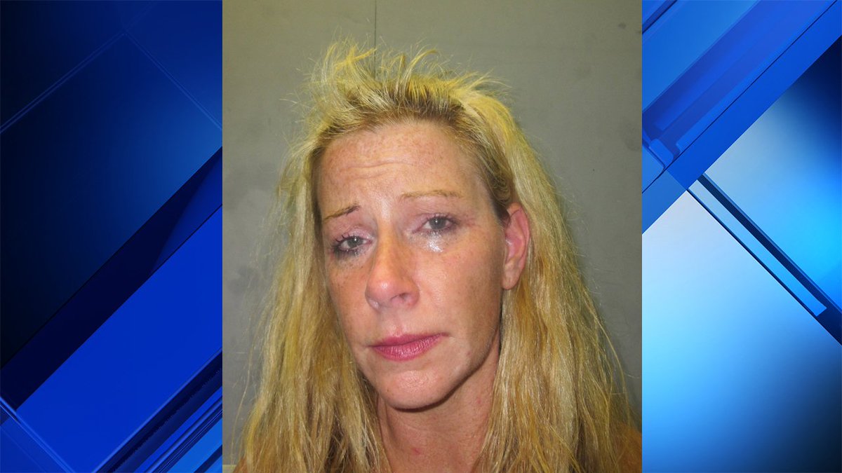 Key Largo restaurant employee uses customer's credit card to order pizza bit.ly/2lMBd2J https://t.co/82vLZxYNtQ