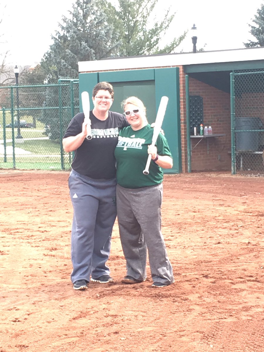 EMUSoftball's tweet photo. The only diamond a girl needs is #VarsityField. First official outside practice on this beautiful Valentines Day ❤#EMUSB https://t.co/8uX8VgtAij