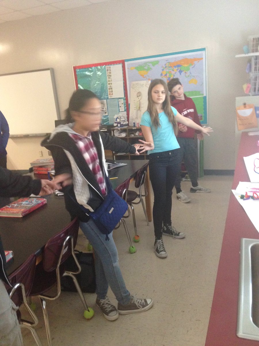 meskillscience's tweet photo. Learning about the nervous system by acting as neurons #hrmspatriots #science https://t.co/7wnrO0AZWC