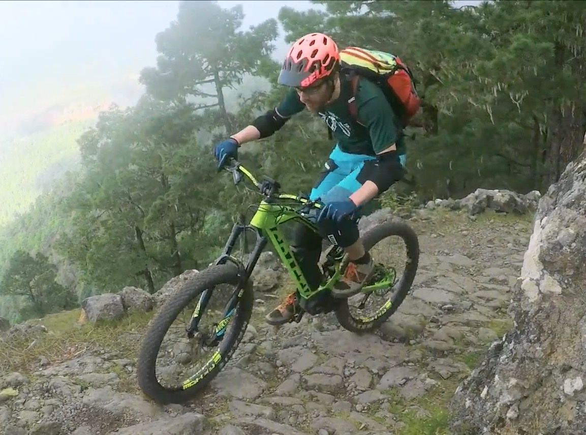 takechargebikes's tweet image. La Palma – eMTB Tour 2017 video buff.ly/2knXMIW #uphillflow #eBike