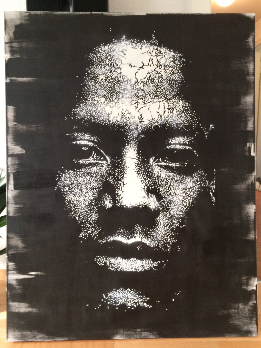 reddevangdast's tweet image. #qtip #atcq #hiphop #mc #stencil #spraycan #blackandwhite