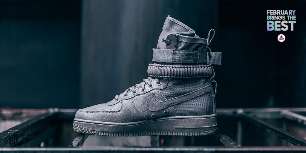 nike sf air force 1 high on feet