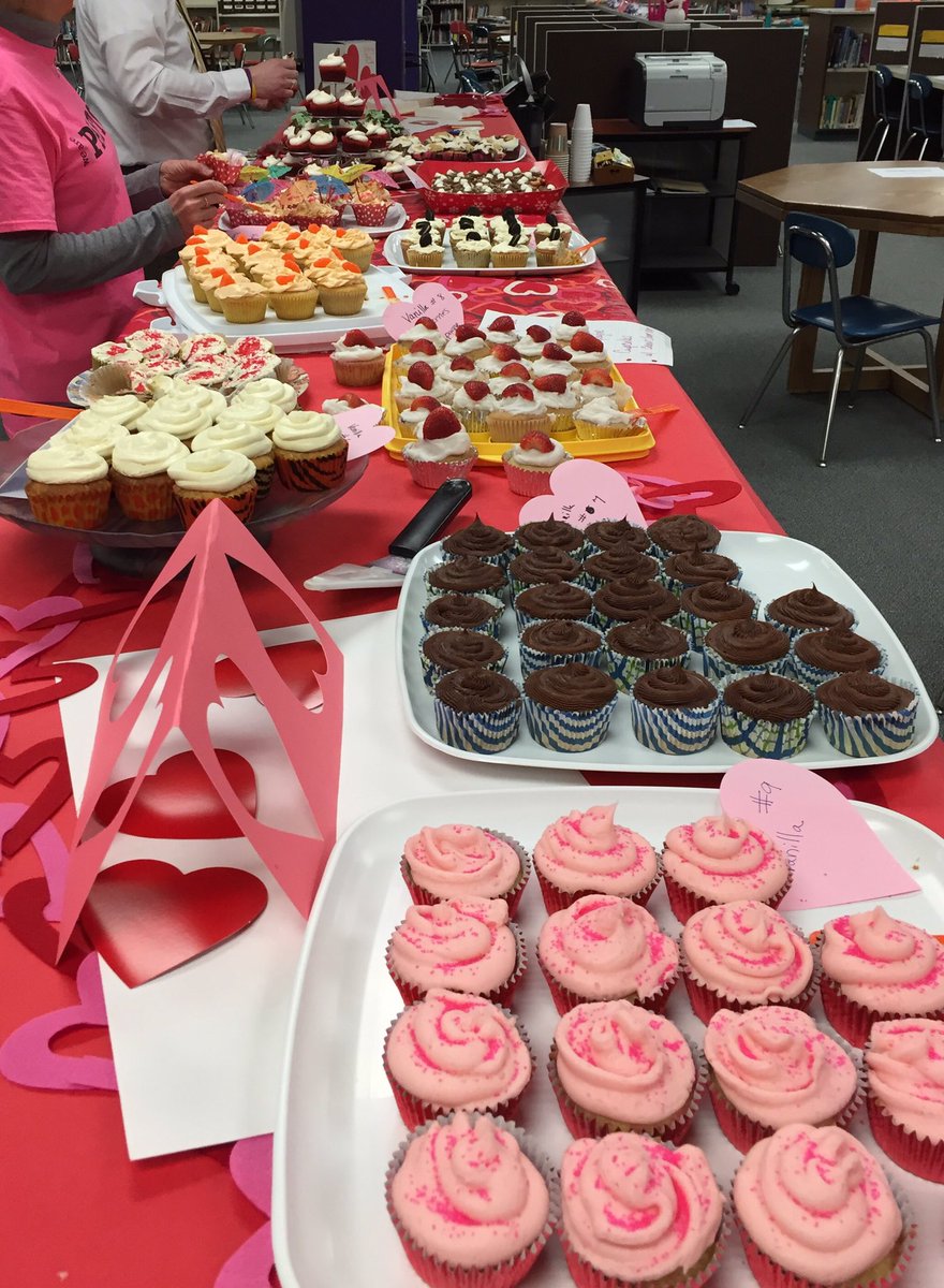 BethNanis's tweet photo. And now to tally the votes! @PattonHawks Valentine's Day tradition. The Cupcake Wars! #valentinesday #cupcakewars #cfpms https://t.co/7NUyfmCctK