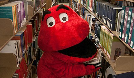 WKUSummerStart's tweet photo. Join us on the Hill for our #WKUSummerStart program! For more info, visit https://t.co/8fswSHQa2B! #WKU #WKU2021 @CohortPrograms @WKUSummer https://t.co/MlgnceXyVx